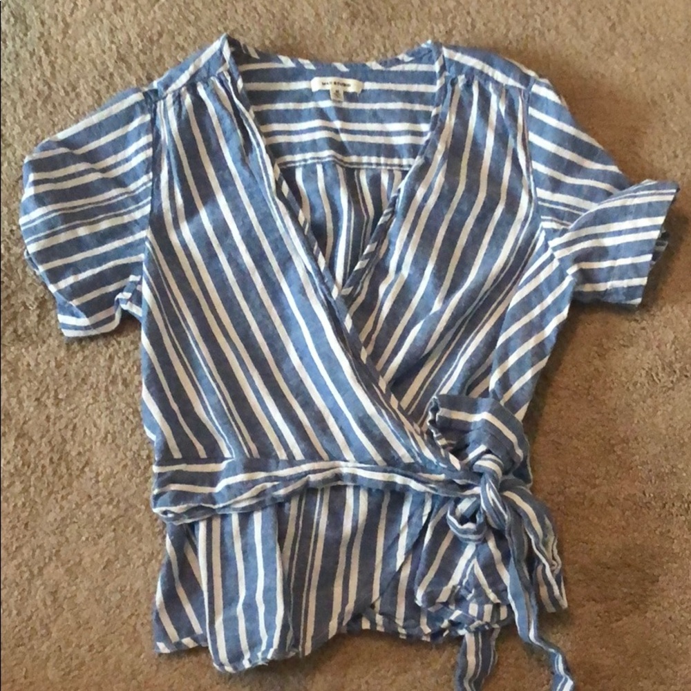MAX STUDIO- Striped white and blue shirt